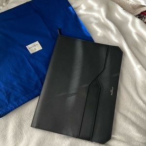 Le Tanneur Leather Folio Case